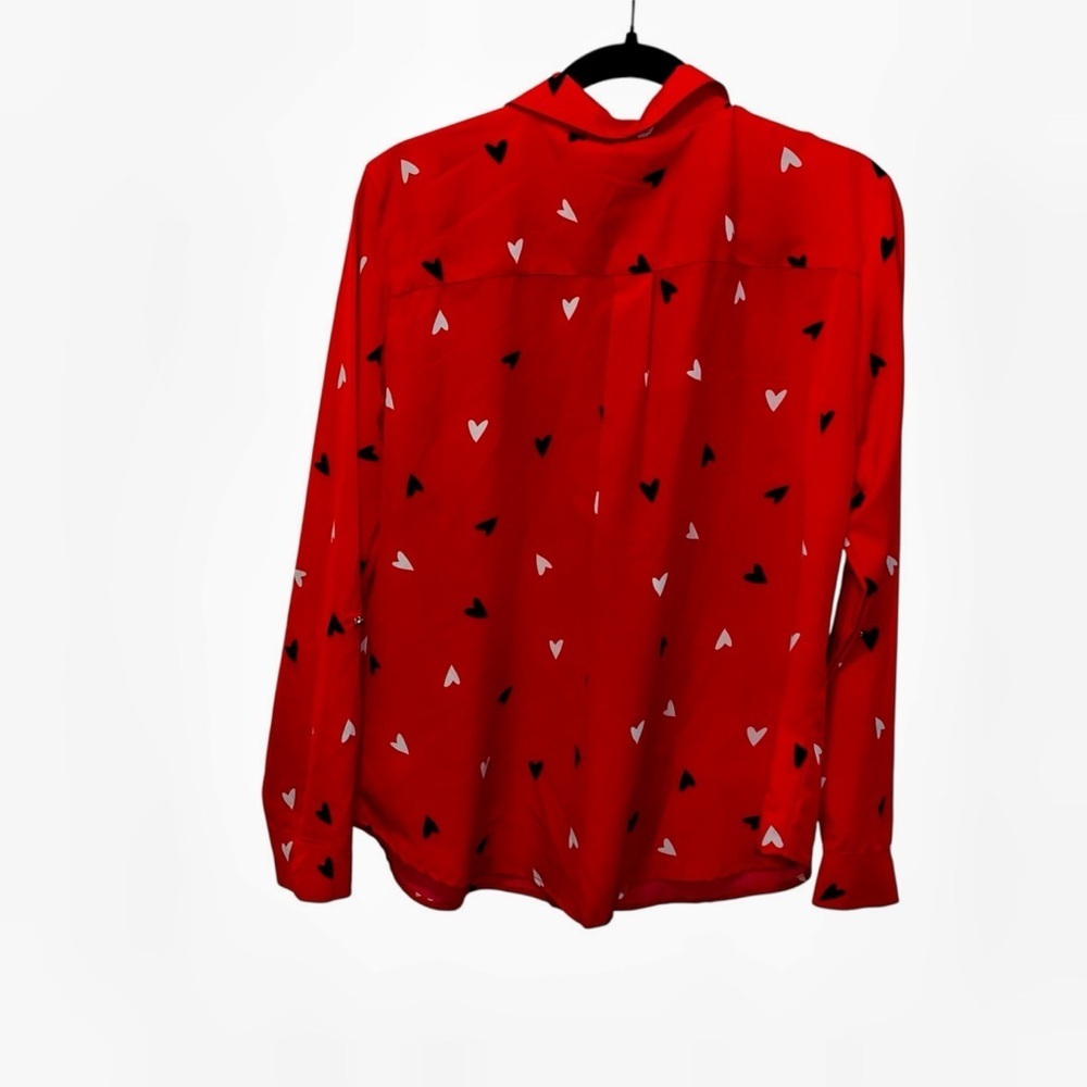 Adrienne vittadini red button front long sleeve blouse heart print large L - Picture 5 of 5